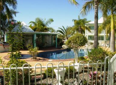 Reef Adventureland Motor Inn - Tourism Cairns 0