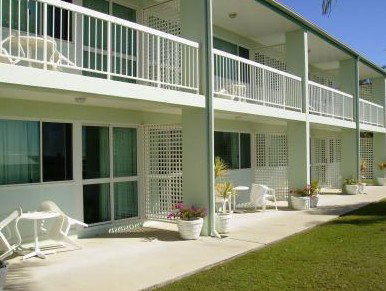 Reef Adventureland Motor Inn - Tourism Cairns 3