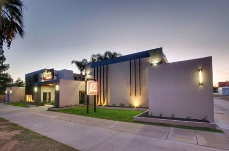 Sandors Motor Inn - Tourism Cairns 1