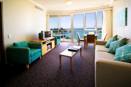 Outrigger Twin Towns Resort - Tourism Cairns 3