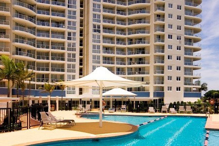 Outrigger Twin Towns Resort - Tourism Cairns 4