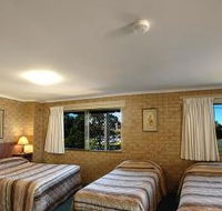 Tweed Harbour Motor Inn - Tourism Cairns