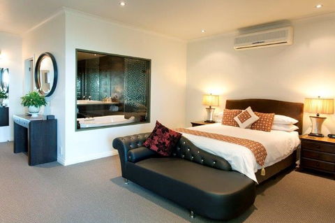 Arthurs Views - Bed & Breakfast Retreat - Tourism Cairns 1