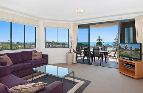 Meridian Alex Beach - Tourism Cairns 1