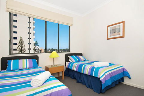 Meridian Alex Beach - Tourism Cairns 2