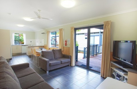 Discovery Holiday Parks - Tourism Cairns 0