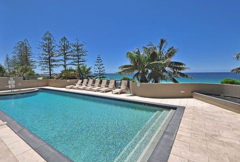 Clubb Coolum Beach - Tourism Cairns 1