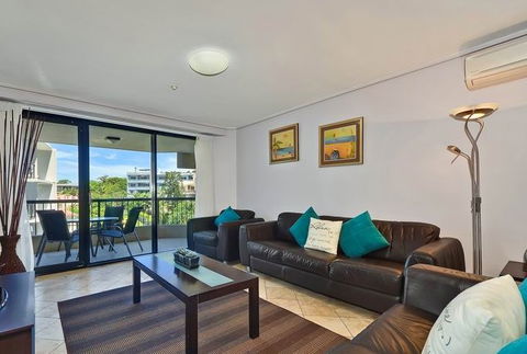 Clubb Coolum Beach - Tourism Cairns 3