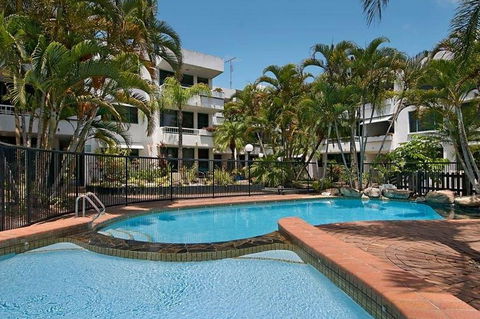 Headland Gardens Holiday Apartments - Tourism Cairns 0