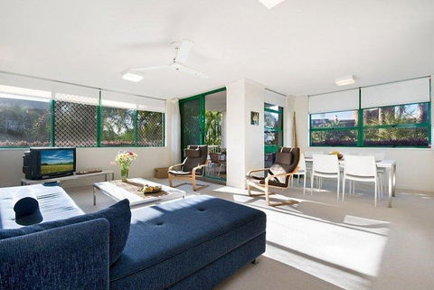Headland Gardens Holiday Apartments - Tourism Cairns 1