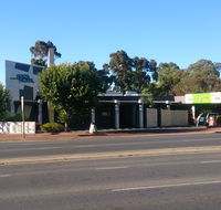 Modbury Plaza Hotel - Tourism Cairns