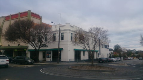 Brighton Hotel - Tourism Cairns 0