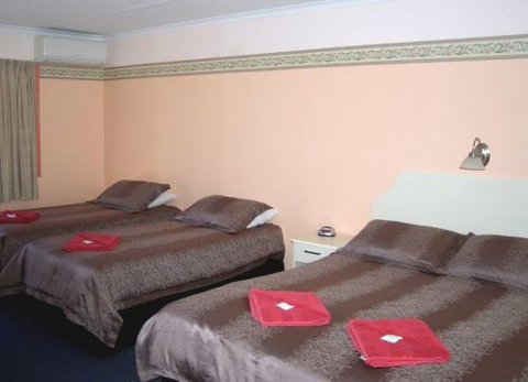 Roundhouse Motel - Tourism Cairns 3