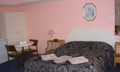 Roundhouse Motel - Tourism Cairns 4