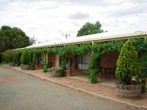 Roundhouse Motel - Tourism Cairns 8
