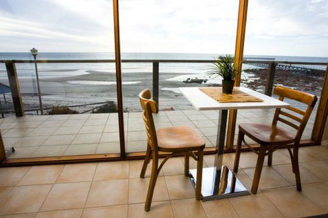 Seagate Moonta Bay - Tourism Cairns 1