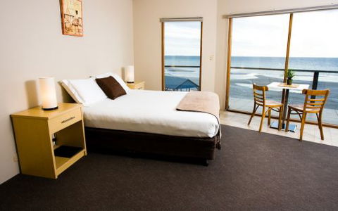 Seagate Moonta Bay - Tourism Cairns 3