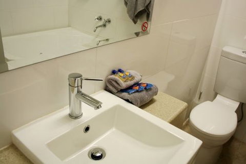 Bayview Motel Rosebud - Tourism Cairns 8