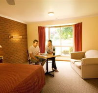 AAt 28 GOLDSMITHGolden Chain Motel - Tourism Cairns