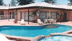Motel Glenelg - Tourism Cairns 0