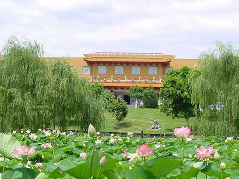 Nan Tien Temple Pilgrim Lodge - Tourism Cairns 0
