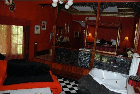 Casuarina Country Inn - Tourism Cairns 0