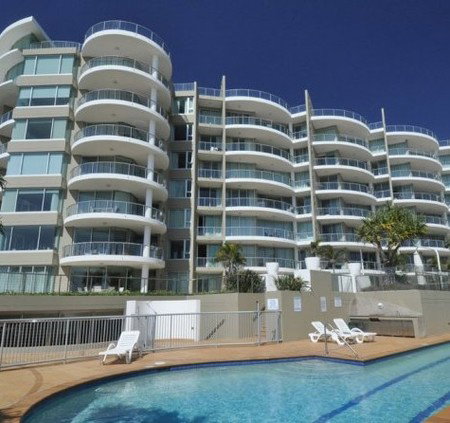 Palm Springs Residences - Tourism Cairns 2