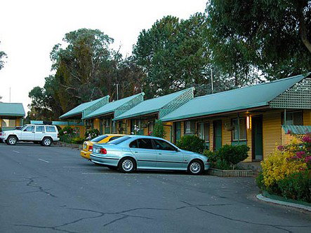 Tarcutta Halfway Motor Inn - Tourism Cairns 2