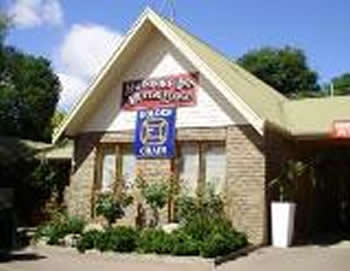 Hahndorf Inn - Tourism Cairns 0
