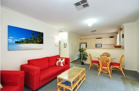 Beaches Serviced Apartments - Tourism Cairns 0