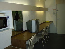 Fiesta Motel - Tourism Cairns 1