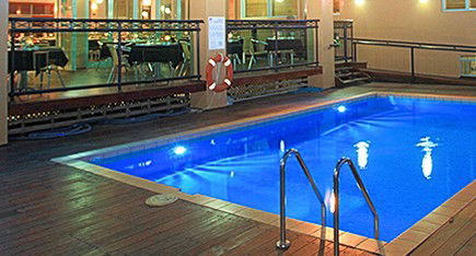 Burnett Riverside Motel - Tourism Cairns 0