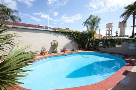 The Town House Motor Inn - Sundowner Goondiwindi - Tourism Cairns 1