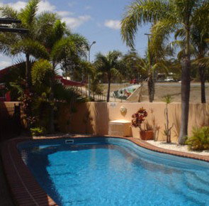 Glenmore Hotel Motel - Tourism Cairns 1