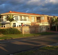 Lake Haven Motor Inn - Tourism Cairns