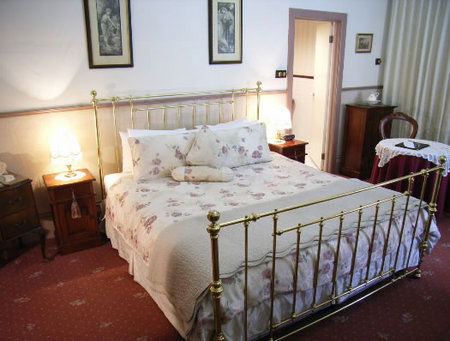 Bed And Breakfast At Stephanie's - Tourism Cairns 3