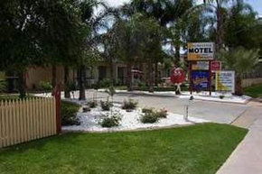 Sunraysia Motel And Holiday Apartments - Tourism Cairns 1