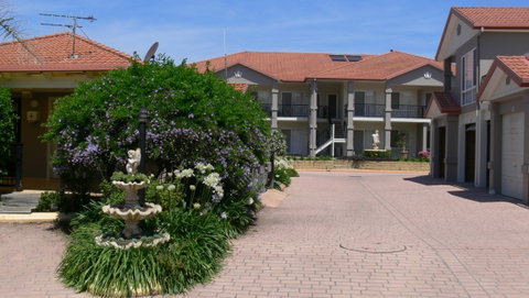 Meridian Resort - Tourism Cairns 6