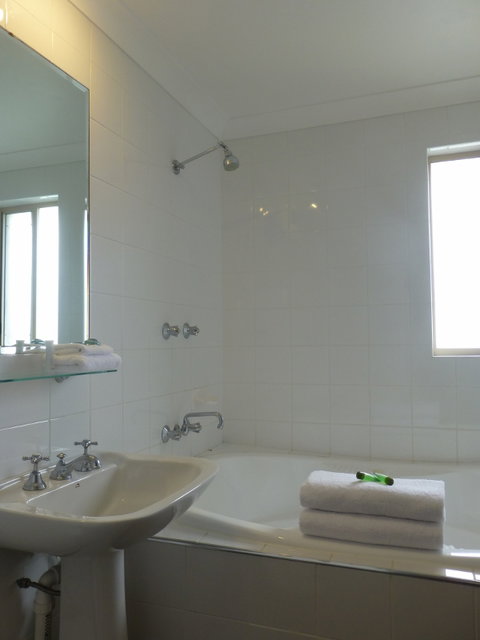 Park Ridge Retreat - Tourism Cairns 5