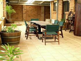 Escape To Willunga - Tourism Cairns 0