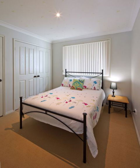 The Lake Limo - Tourism Cairns 5