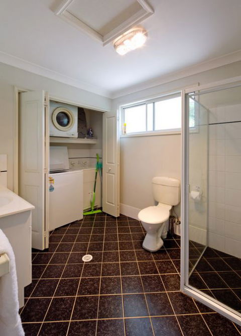 The Lake Limo - Tourism Cairns 7