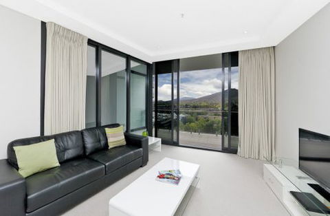 Astra Apartments Canberra - Tourism Cairns 2