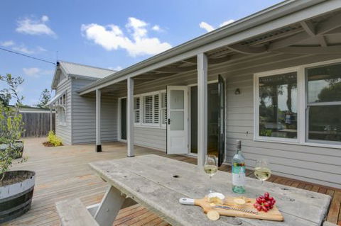 Blakiston House - Tourism Cairns 4