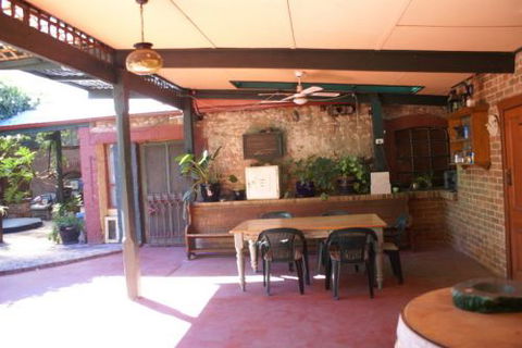 Eagle Foundry B & B - Tourism Cairns 6