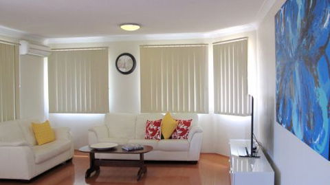 Short-Term Apartment Rentals - Tourism Cairns 0