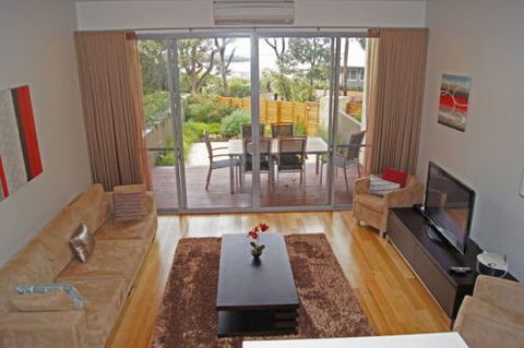 Seine Bay Apartments - Tourism Cairns 4
