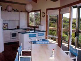 Island Beach House - Tourism Cairns 0