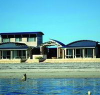 Baird Bay Ocean Eco Apartments - Tourism Cairns