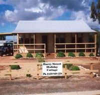 Cowell Barry Street Holiday Cottage - Tourism Cairns